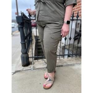 NEW GODSKE sunday tapered pants in olive green